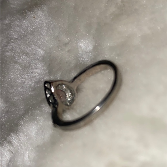 Silver tone Champagne pear shaped fashion ring - Picture 5 of 9